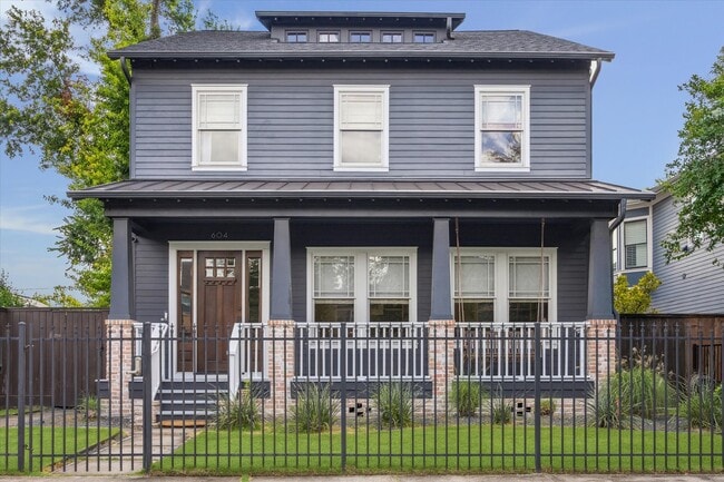 property at 604 Cortlandt St