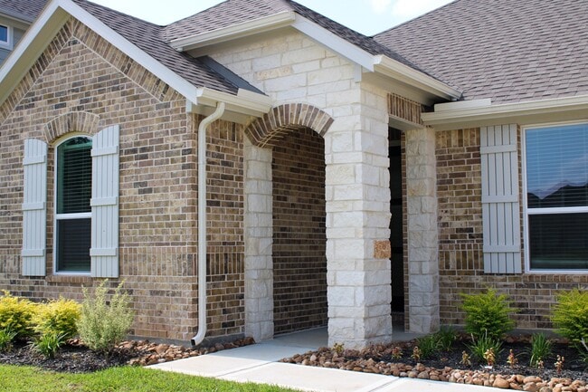 property at 15212 Tattle Crk Ln