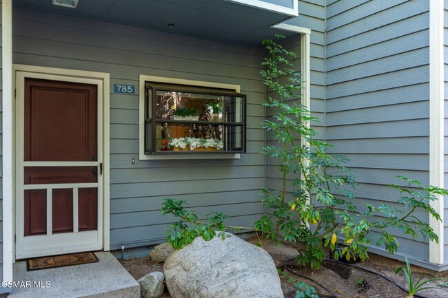 785 Arneill Rd, Unit #47 in Camarillo, CA - Building Photo - Building Photo