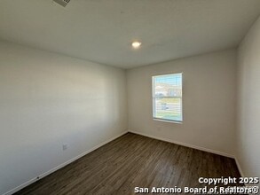 10622 Erinita Way in Converse, TX - Building Photo - Building Photo