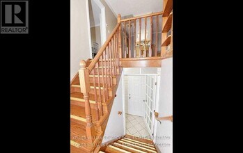 111 Limerick St in Oshawa, ON - Building Photo - Building Photo