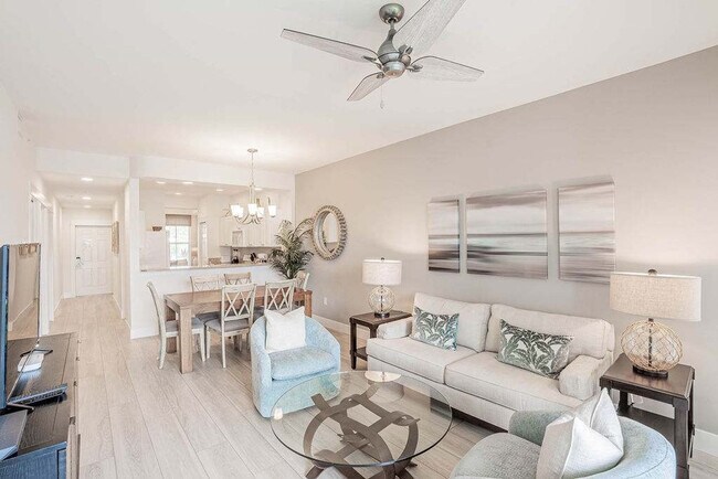 7885 Mahogany Run Ln in Naples, FL - Foto de edificio - Building Photo