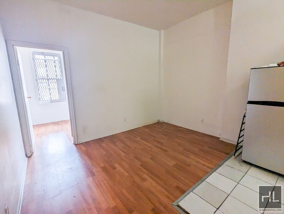 374 Ralph Ave-Unit -2 in Brooklyn, NY - Building Photo