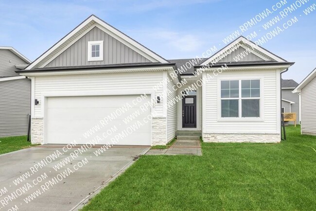 property at 709 NE Hunter Dr