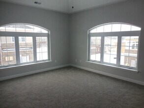 5657 Arbor Chase Dr in Ann Arbor, MI - Building Photo - Building Photo