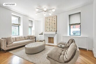 235 W 75th St in New York, NY - Foto de edificio - Building Photo