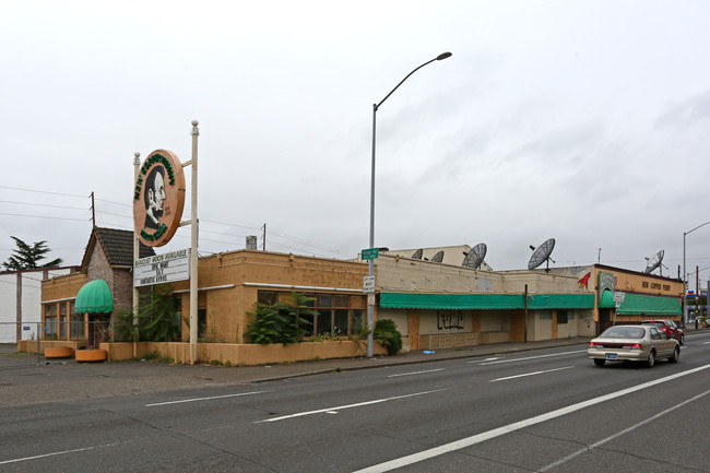 Oliver Station Apartments in Portland, OR - Building Photo - Building Photo