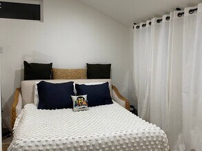 2744 14th St, Unit Casita in Sacramento, CA - Foto de edificio - Building Photo