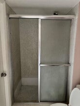 9401 Lime Bay Blvd in Tamarac, FL - Building Photo - Building Photo