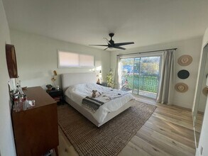 5359 La Jolla Blvd in San Diego, CA - Foto de edificio - Building Photo