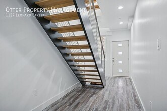 1127 Leopard St in Philadelphia, PA - Building Photo - Building Photo