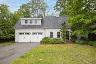 50 Mainmast Cir in New Castle, NH - Building Photo