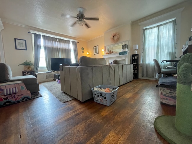 property at 1028 N Negley Ave