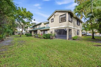 454 Westree Ln in Plantation, FL - Building Photo - Building Photo