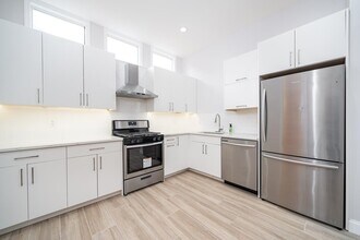 25 Helen St in Secaucus, NJ - Building Photo - Building Photo