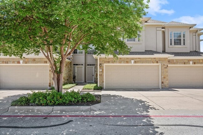 1101 E Parmer Ln in Austin, TX - Building Photo - Building Photo