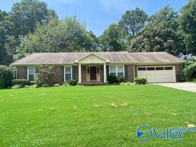 property at 826 Crestview Dr