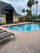 3001 58th Ave S, Unit 112 in St. Petersburg, FL - Building Photo - Building Photo