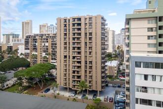 Leisure Heritage in Honolulu, HI - Building Photo - Primary Photo