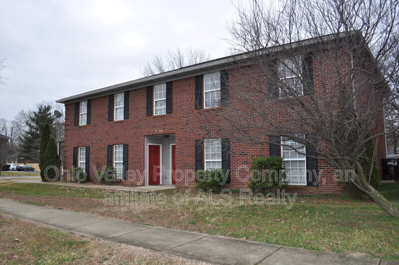 1116 Herr Ln in Louisville, KY - Building Photo