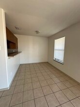 1610 E Plum St in Laredo, TX - Building Photo - Building Photo