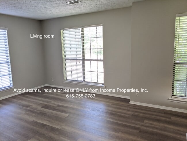 303 Andrew Jackson Pl in Nashville, TN - Building Photo - Building Photo
