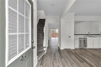 9155 Nesbit Ferry Rd in Alpharetta, GA - Building Photo - Building Photo