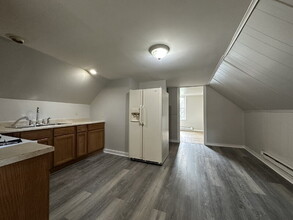 2122 Elston St in Michigan City, IN - Building Photo - Building Photo
