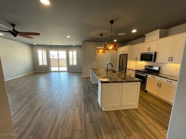 10777 Princeton Bluff Ln in Las Vegas, NV - Building Photo - Building Photo