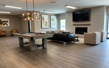 City Place at Celebration Pointe in Gainesville, FL - Foto de edificio - Building Photo