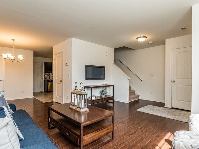 property at 3541 Aldie Ct