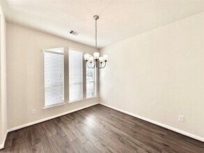 18002 Alora Springs Trace in Houston, TX - Foto de edificio - Building Photo