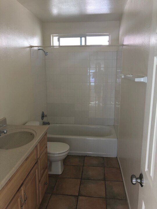 6743 Del Playa Dr in Goleta, CA - Building Photo