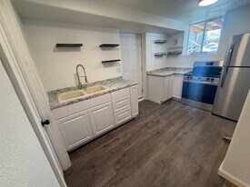 118 Broadwater Ave, Unit Basement Unit in Billings, MT - Building Photo