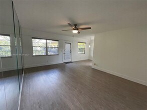 150 SW 134th Way in Pembroke Pines, FL - Building Photo - Building Photo