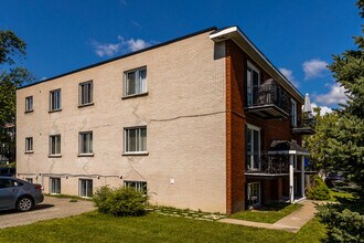 293 Pagnol St in Boisbriand, QC - Building Photo - Building Photo