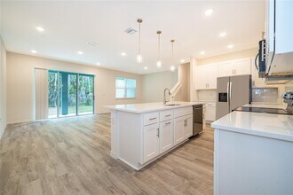 5261 Luisa Ct in St. Cloud, FL - Building Photo - Building Photo