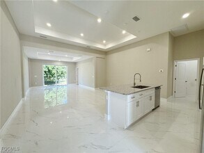 313 Hermosa Ave in Lehigh Acres, FL - Building Photo - Building Photo