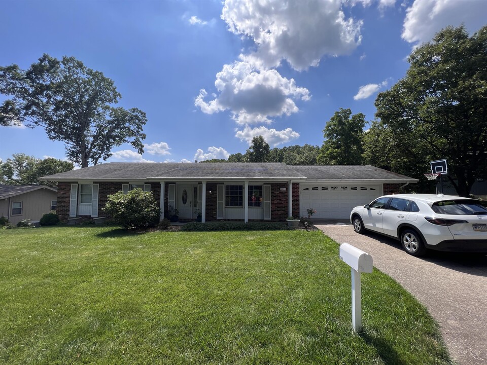 1283 Woodruff Pl in Morgantown, WV - Building Photo