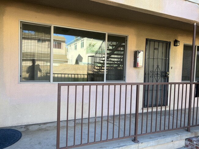 4169 Elenda St | Rentals in Culver City, CA