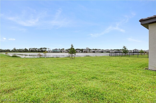 11096 Canopy Loop in Ft. Myers, FL - Building Photo - Building Photo