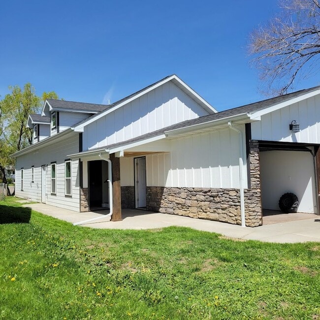 property at 1540 Holloway Ave