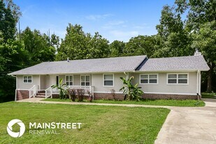 960 5th St in Pleasant Grove, AL - Building Photo