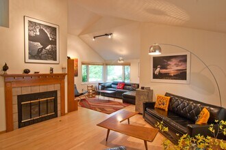 516 W Spruce Wy in Louisville, CO - Building Photo - Building Photo
