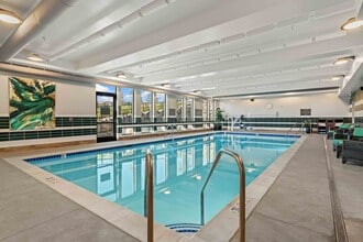 Revel Folsom in Folsom, CA - Foto de edificio - Building Photo
