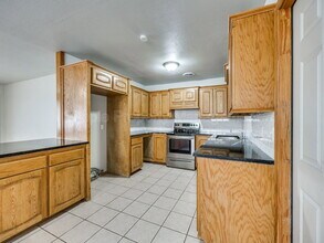 1802 S Dille Ave in El Reno, OK - Building Photo - Building Photo