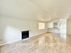 8519 Mahonia Ct SE in Yelm, WA - Building Photo - Building Photo