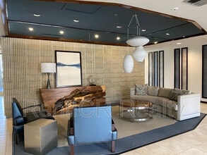 1660 Gulf Blvd in Clearwater, FL - Foto de edificio - Building Photo