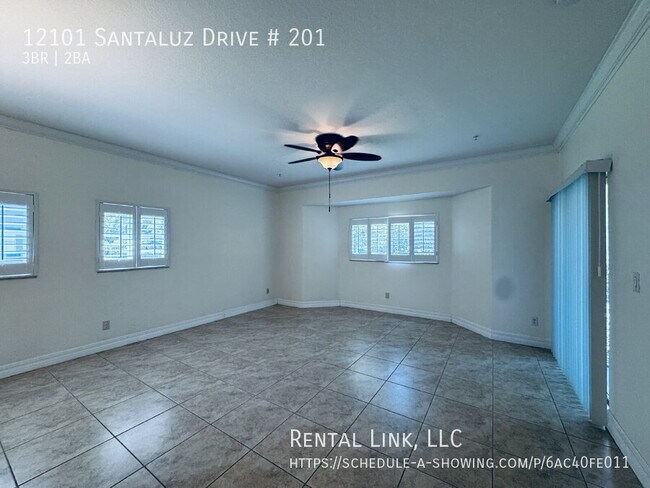 12101 Santaluz Dr in Ft. Myers, FL - Building Photo - Building Photo