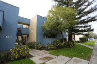 Seagull Apartments in Bakersfield, CA - Foto de edificio - Building Photo